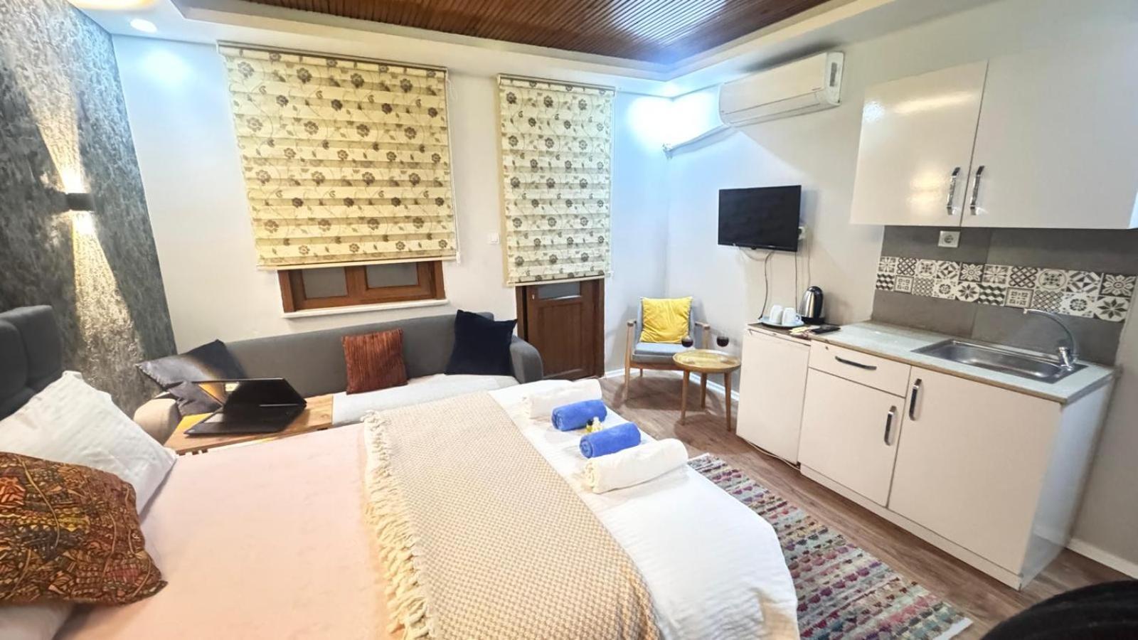 Taksim Camellia Suit Istanbul Exterior photo