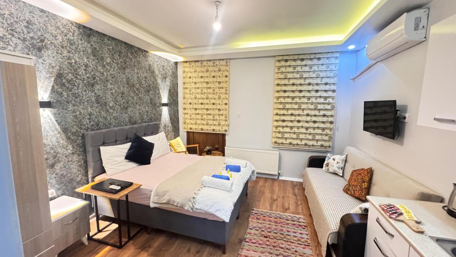 Taksim Camellia Suit Istanbul Exterior photo